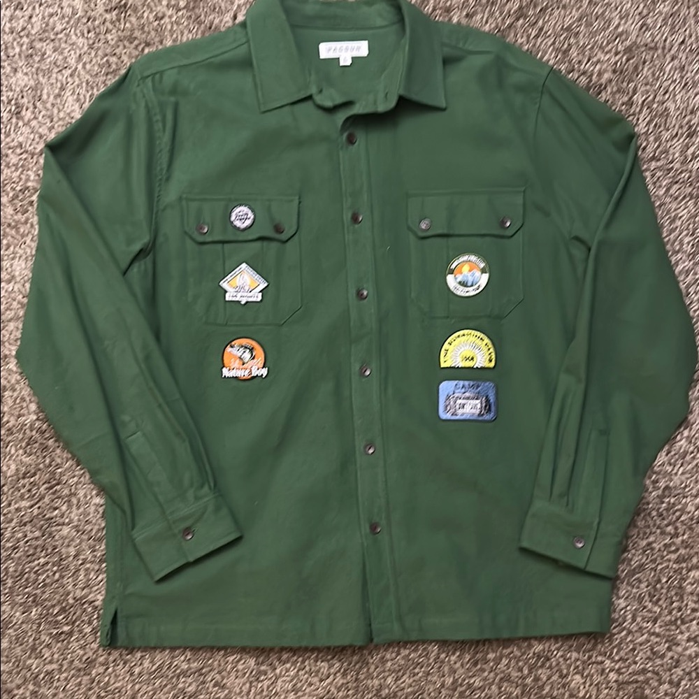 PacSun Green Button-Up Shirt with fishing patches Size L